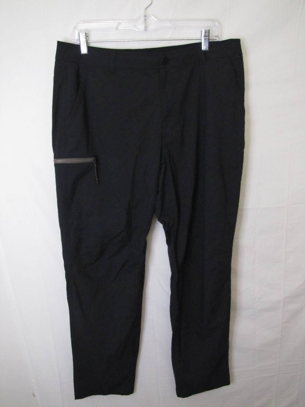 REI Men's Black Cargo Zip-Pocket Pants